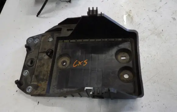 Mazda CX-5 II Battery tray 