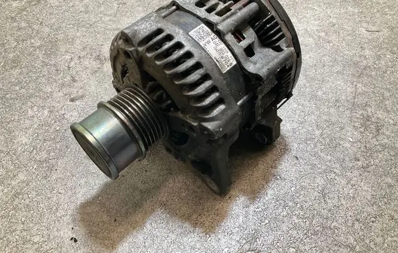 Audi A4 S4 B9 Generator/alternator 04E903024N 14V150A1S 1042118704