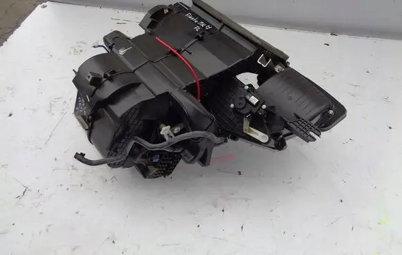 Skoda Octavia Mk3 (5E) Interior heater climate box assembly 