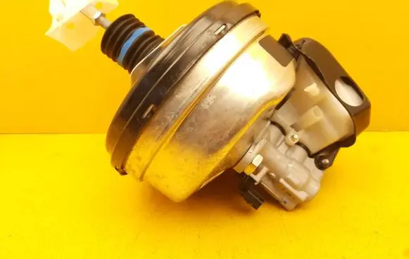 Audi A4 S4 B9 8W Brake booster 8W0612103K