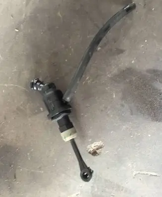 Nissan Micra Clutch slave cylinder 306101hg0a