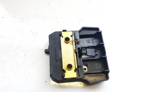 Opel Zafira A Seat back rest lock catch 24420229d