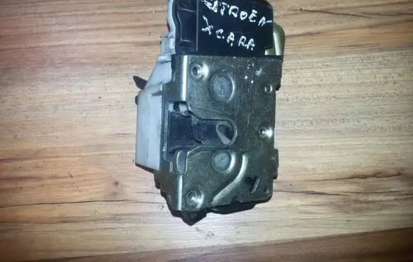 Citroen Xsara Front door lock