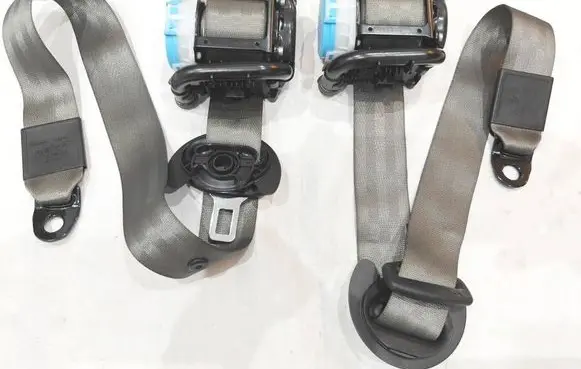 Audi Q3 8U Front seatbelt 8U0857705A 8U0857706A 131112