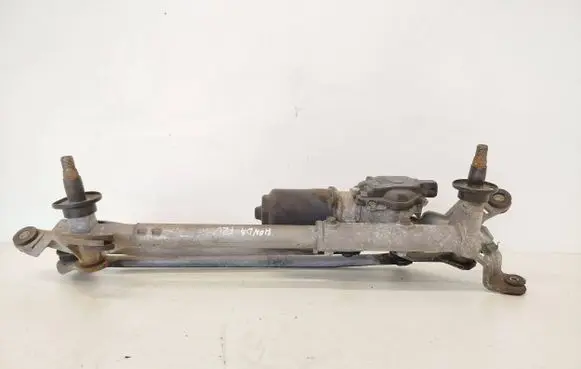 Honda FR-V Front wiper linkage and motor 32238 5804 560621