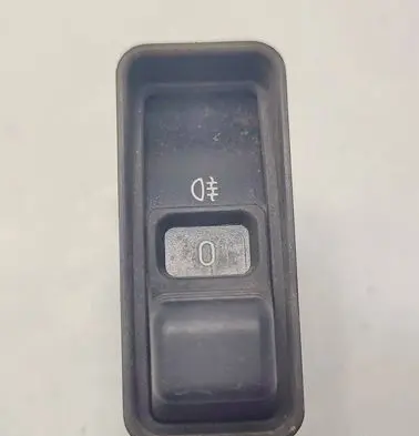 BMW 5 E34 Fog light switch 83512419