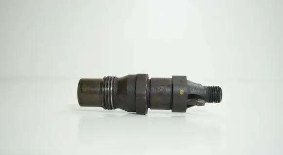 Audi A4 S4 B5 8D Fuel injector 028130201C