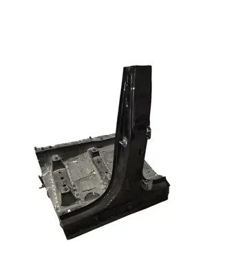 BMW X7 G07 Pillar (middle) 