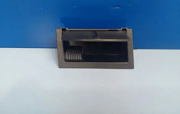 Volkswagen PASSAT B6 Rear door ashtray 3C4854414