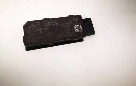 Audi Q4 e-tron Antenna control unit 5WA962133E