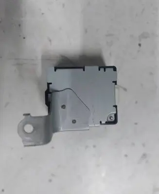 Toyota Corolla Verso AR10 Door control unit/module 897410F010 61B168000 168174672