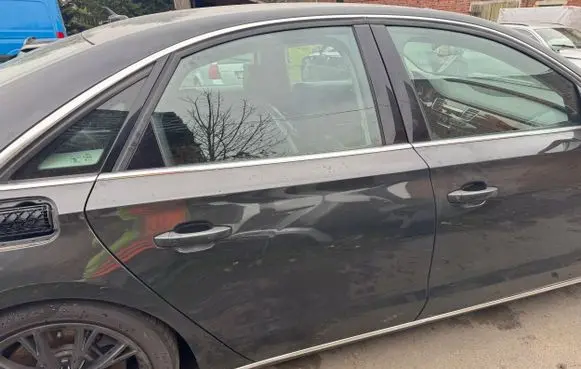 Audi A8 S8 D4 4H Rear door 4H0833052C
