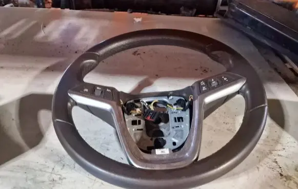 Opel Meriva B Steering wheel