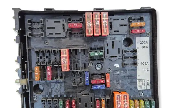 Volkswagen Touran I Fuse module 1K0937124K 014189861