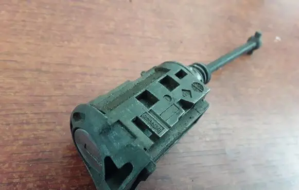 Renault Espace - Grand espace IV Front door lock (next to the handle) N0500448