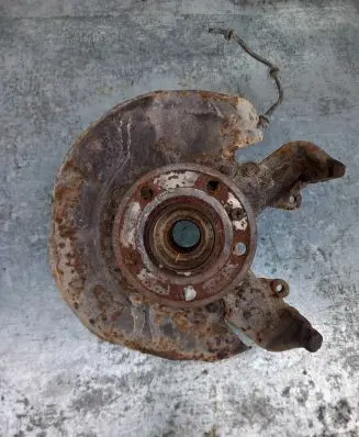 Volkswagen Polo Front wheel hub