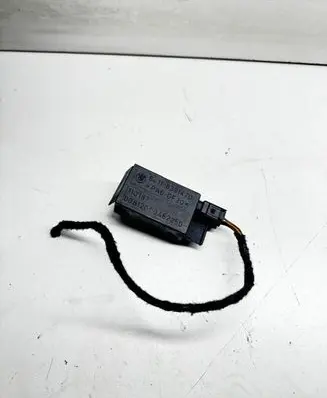 BMW 5 E39 AUC sensor 64118391470 PA6GF30 10187