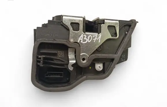 BMW X5 E70 Coupe door lock (next to the handle) A053702