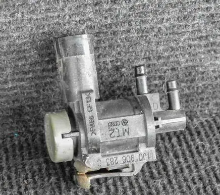 Audi A4 S4 B7 8E 8H Turbo solenoid valve 1J0906283C