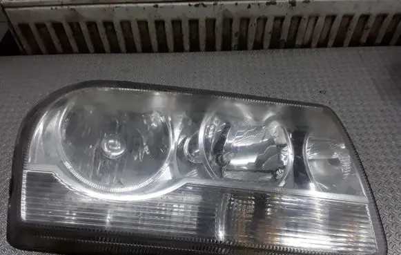 Chrysler 300 - 300C Headlight/headlamp