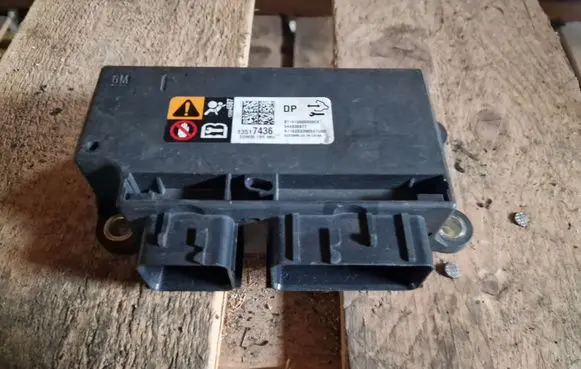 Buick Encore I Airbag control unit/module 13517436