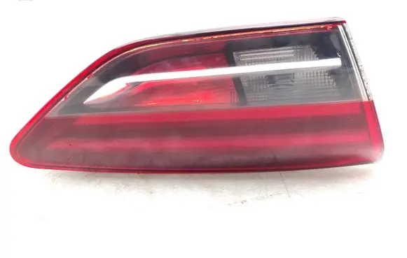Opel Insignia B Tailgate rear/tail lights 39108785