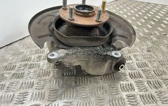 Subaru Forester SK Rear wheel hub 28411FN040