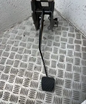Land Rover Freelander Brake pedal 