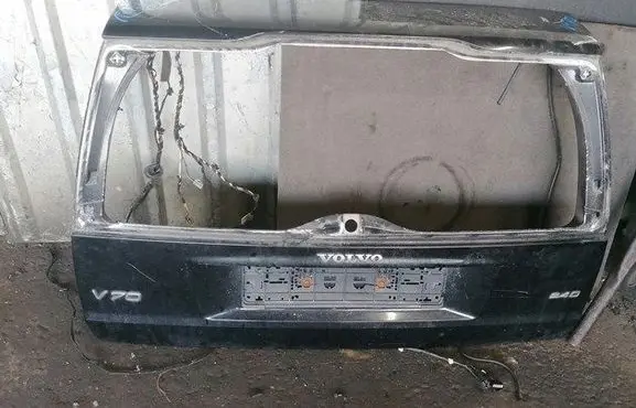Volvo V70 Tailgate/trunk/boot lid KLAPABAGANIKA