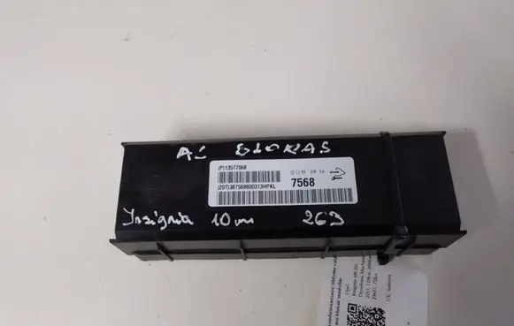 Opel Insignia A Air conditioning/heating control unit 13577568 387568800313HPKL 7568
