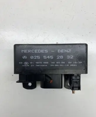 Glow plug pre-heat relay