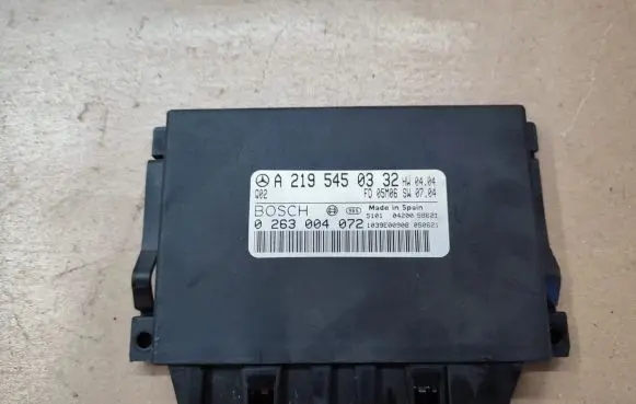 Mercedes-Benz CLS C219 Other control units/modules A2195450332