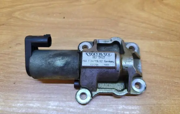 Volvo XC90 Camshaft vanos timing valve 8670422 F34711602 031209