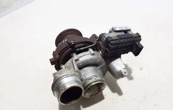 BMW 5 GT F07 Turbo 7799758