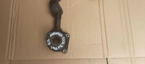 Ford Mondeo MK IV Clutch slave cylinder 