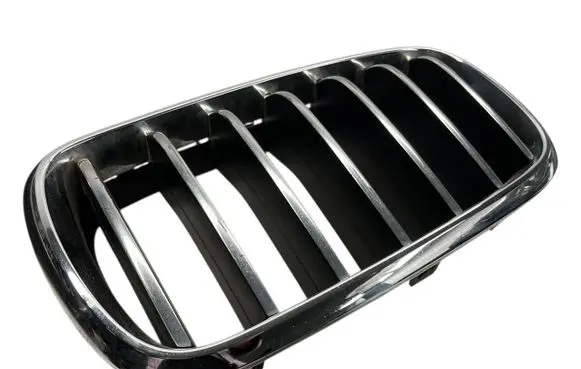 BMW X6 F16 Front bumper upper radiator grill 7316075 7316053