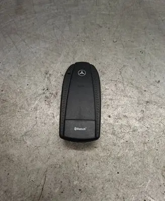 Mercedes-Benz E W211 Bluetooth control unit module B67875877