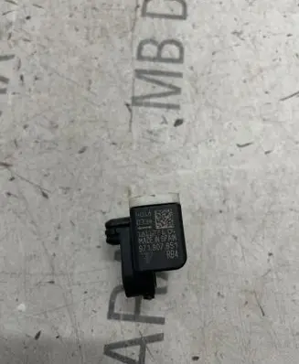 Porsche Panamera (971) Airbag deployment crash/impact sensor 971907651