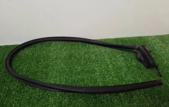 Opel Vivaro Front door rubber seal M898D