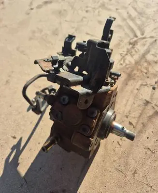 Ford Focus Fuel injection high pressure pump 9683703780A 0445010102