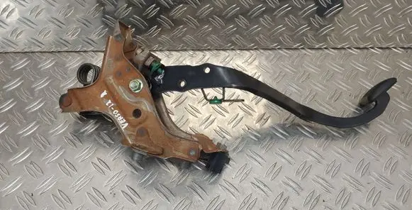 Clutch pedal