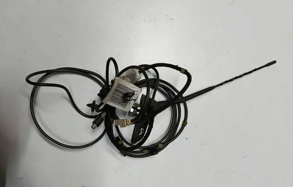 Citroen DS3 Aerial GPS antenna 9666154380 9665191780 10169074