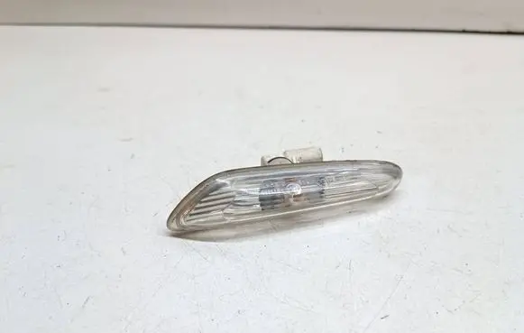 BMW 3 E90 E91 Front fender indicator light 7253325
