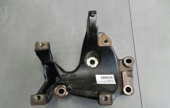 Volkswagen Touran III Other engine part 04l131159a