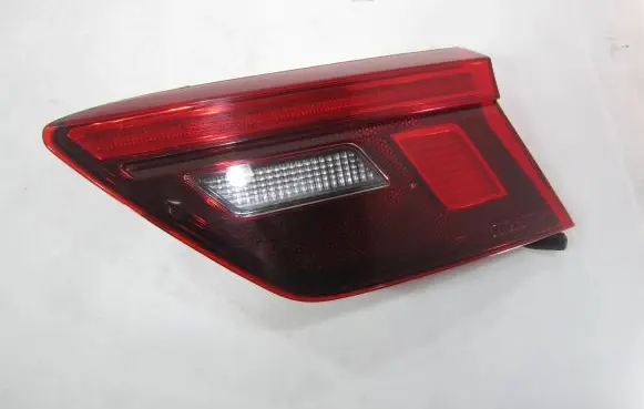 Volkswagen Tiguan Tailgate rear/tail lights 5NA945094F