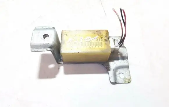 Mitsubishi Galant Airbag deployment crash/impact sensor mr309242 x6t42171