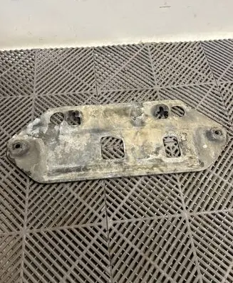 Dodge Durango Engine splash shield/under tray