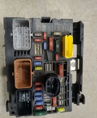 Peugeot 5008 Fuse box set 9675877980