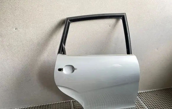 Rear door
