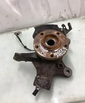 Peugeot Expert Front wheel hub 98136416